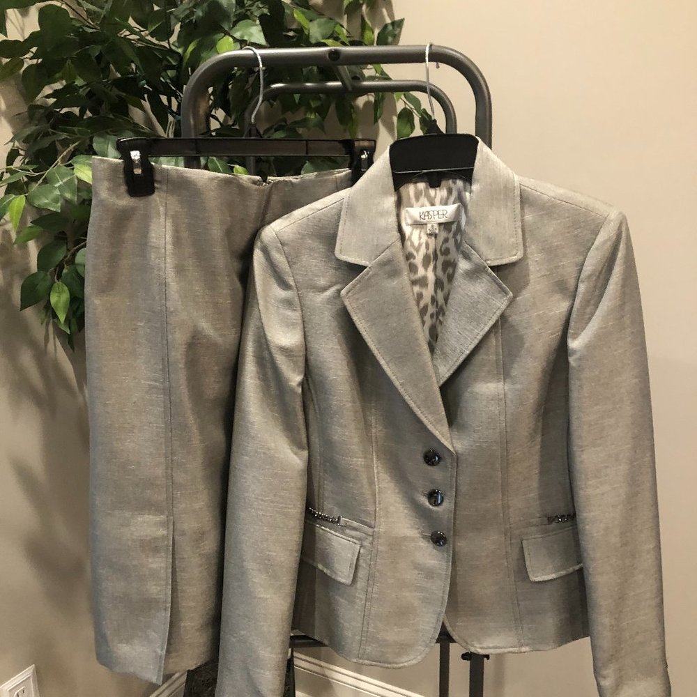 Women's Long Sleeve Kasper Skirt Suit